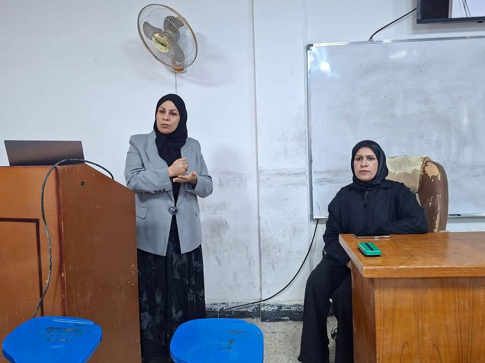 ورشة عمل في كلية التربية للعلوم الصرفة حول كتابة بحث التخرج لطلبة المرحلة الرابعة